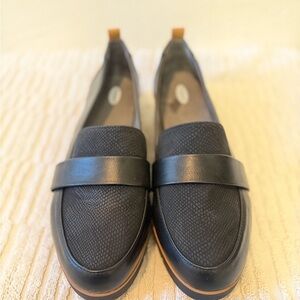 Dr. Scholl's Black Snakeskin Pattern Loafers